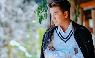 Đàm Vĩnh Hưng nhận cơn mưa lời khen từ khán giả khi hát “Xuân xa mẹ”