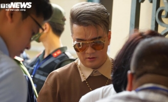 Đàm Vĩnh Hưng, Vy Oanh dự phiên tòa, Nguyễn Phương Hằng khai gì?