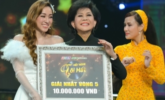 Giao Linh “chậm nước mắt liên tục” khi nghe Tina Ngọc Nữ hát Hai vì sao lạc