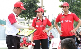 Hồ Bích Trâm bức xúc đòi bỏ ghi hình Cầu thủ nhí, vì sao?