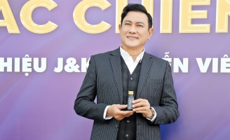 Hoàng Phúc đóng phim ngày đêm không nghỉ nhờ vào Collagen 