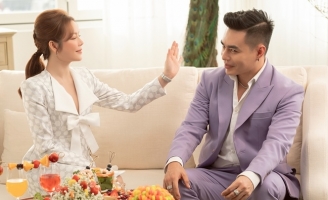 Lê Dương Bảo Lâm đến dinh thự thăm 