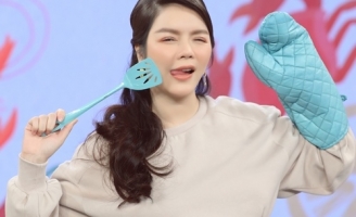 Lý Nhã Kỳ tâm sự nỗi niềm đếm hột xoàn vơi nỗi buồn