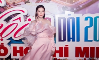 Lý Nhã Kỳ thu hút spotlight đêm khai mạc Lễ hội áo dài 2022