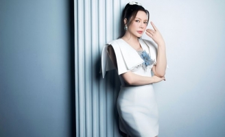 Lý Nhã Kỳ tỏa sáng như một nàng công chúa băng giá tại ICE MELT