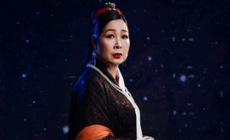 NSND Hồng Vân: “Được khoác lên trang phục của Chiêu Nghi là một vinh dự …”