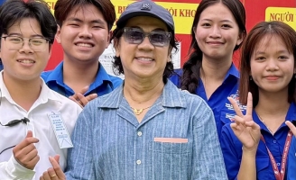 NSƯT Thành Lộc cáo lỗi về sự hiểu lầm khi nói về ngày bầu cử