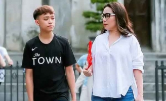 Phi Nhung bất ngờ bức xúc công khai chỉ trích con trai nuôi Hồ Văn Cường