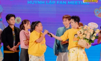 Phương Mỹ Chi, chị Ca Nô cùng Huỳnh Lập quậy tưng bừng tại fan meeting 
