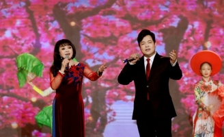 Quang Lê chi tiền tỉ ghi hình DVD Hát trên quê hương 8