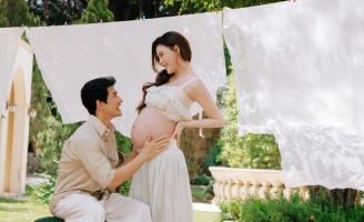 Thúy Diễm khoe bụng bầu 7 tháng, lần đầu tiết lộ giới tính em bé thứ hai