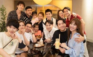 Trấn Thành, Hari Won, Trúc Nhân tụ họp chúc mừng con trai Hoa hậu Thu Hoài