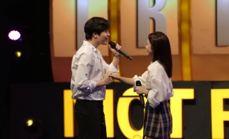 Trịnh Thăng Bình rủ bạn gái cũ Liz Kim Cương tham gia gameshow trí tuệ