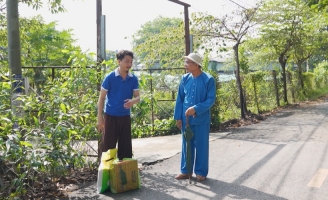 Trung Dân, Hứa Minh Đạt lên án việc giả nghèo giả khổ để lấy lòng thương hại