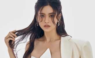 Trương Quỳnh Anh ra dáng “chị đại” trong bộ ảnh cá tính hậu MV “Em muốn cùng anh về nhà”