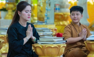 Vì sao nhạc sĩ Nguyễn Minh Anh mời Hồng Loan tham gia MV vừa ra mắt của con trai?