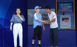 Vũ Hà thấy “nhục” khi mang về ít tiền cho người nghèo, tức tối vì Việt Hương “lừa”